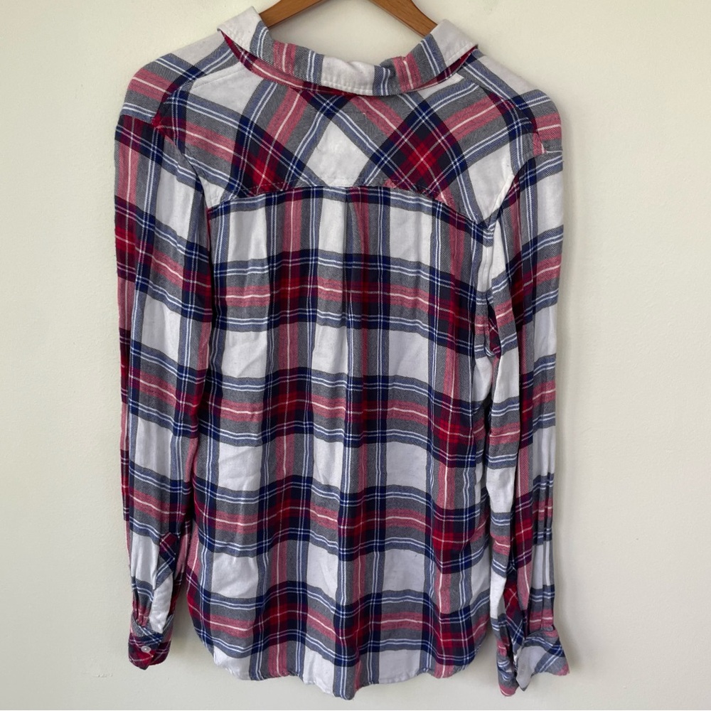 Rails Hunter White Rose Navy Plaid Long Sleeve M Medium 100% Rayon - Picture 7 of 11